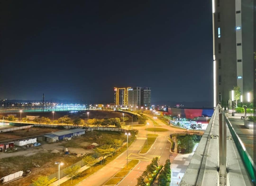 Sunway Grid@cyberpunk/sunway Bigbox/golf Driving Apartment Kampong Pendas