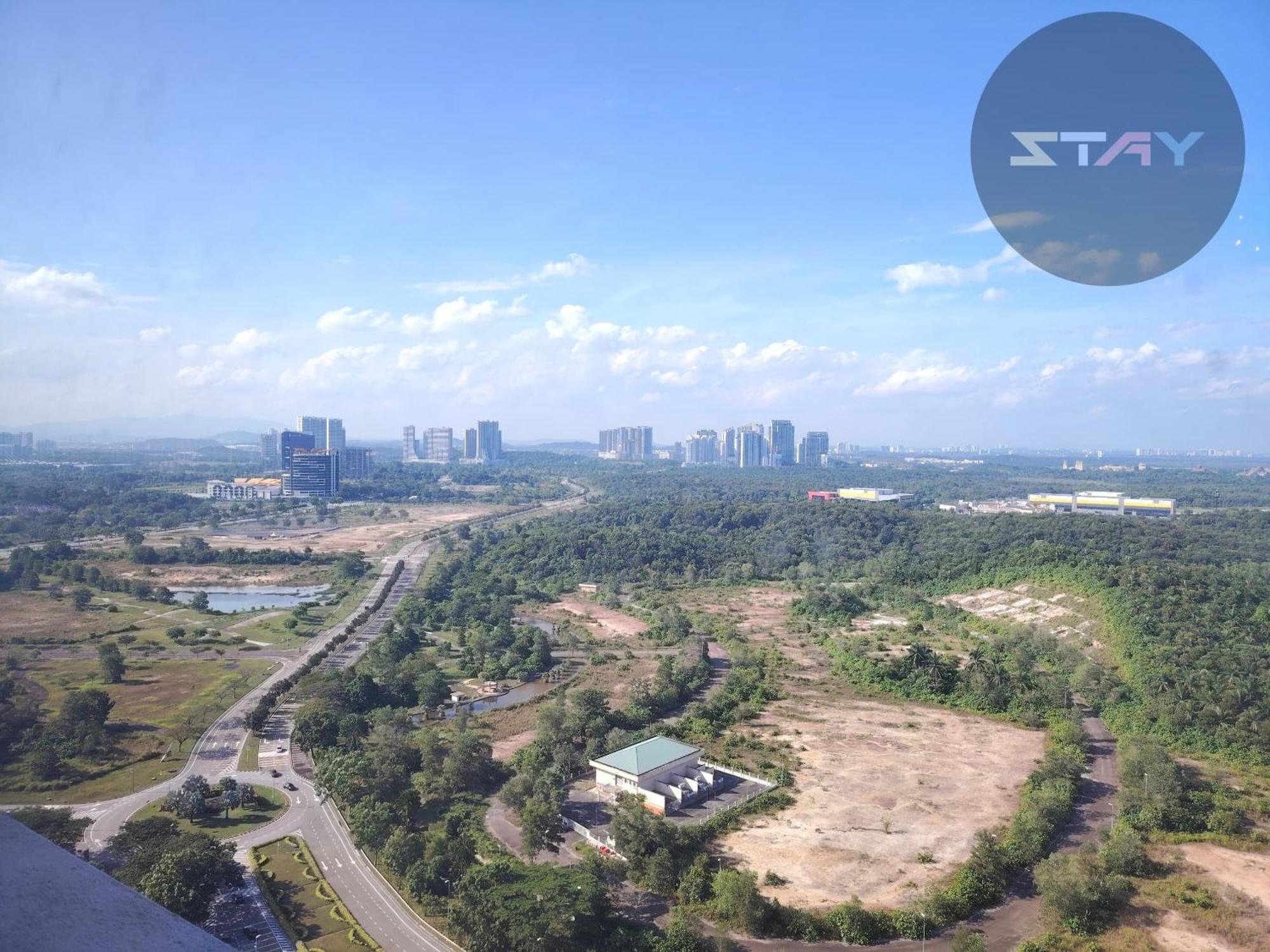 Sunway Grid@cyberpunk/sunway Bigbox/golf Driving Apartment
